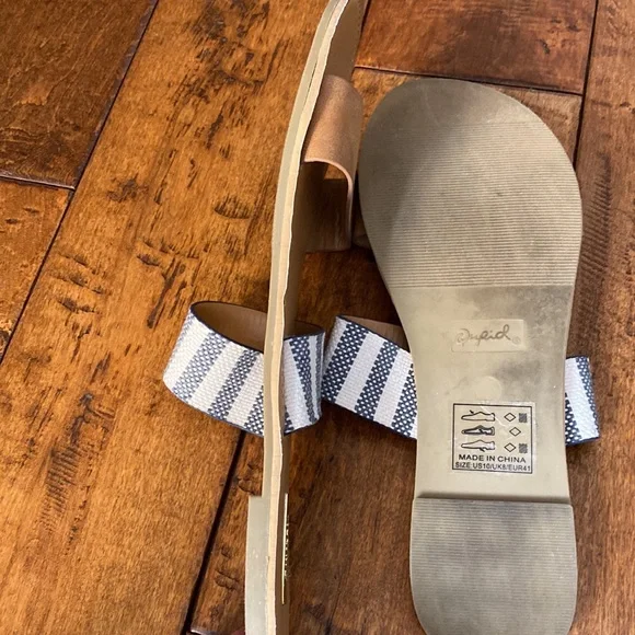 Women’s Qupid Sandals 10M - Picture 7 of 8